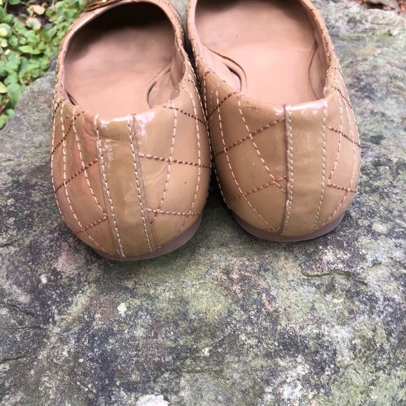 Tory Burch Quinn Quilted Patent Ballet Flats - Picture 5 of 8